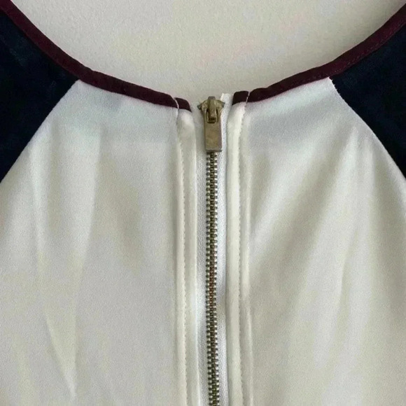 Harvé Benard Multicolor Short Sleeve Blouse (White/Navy/Maroon) w/ Zipper Back - Picture 7 of 8